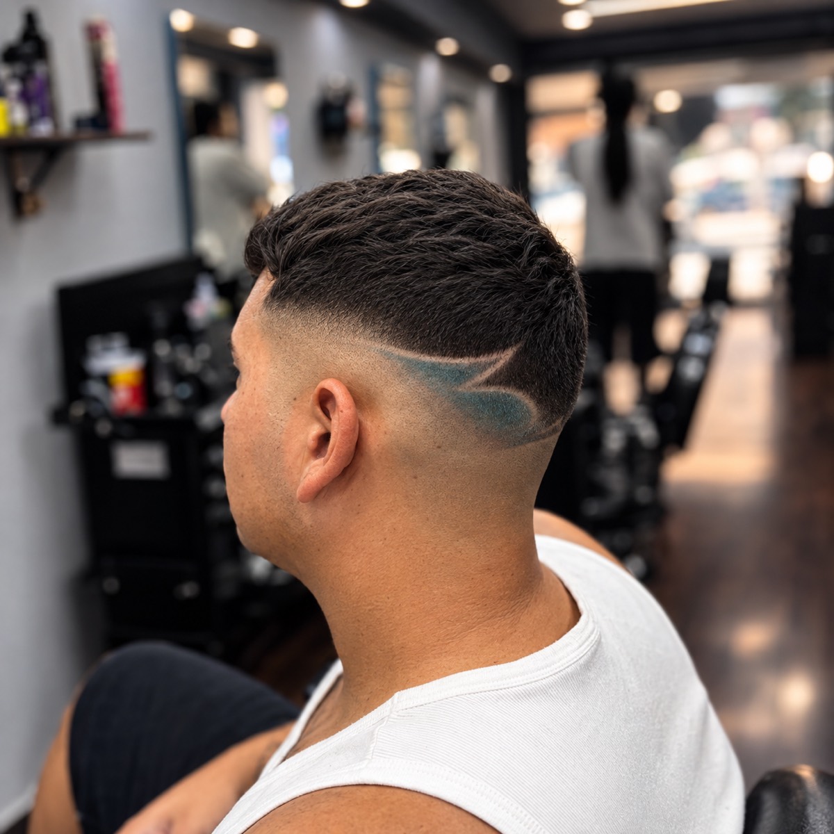 Degradado con diseño lateral realizado en Top Barber Shop